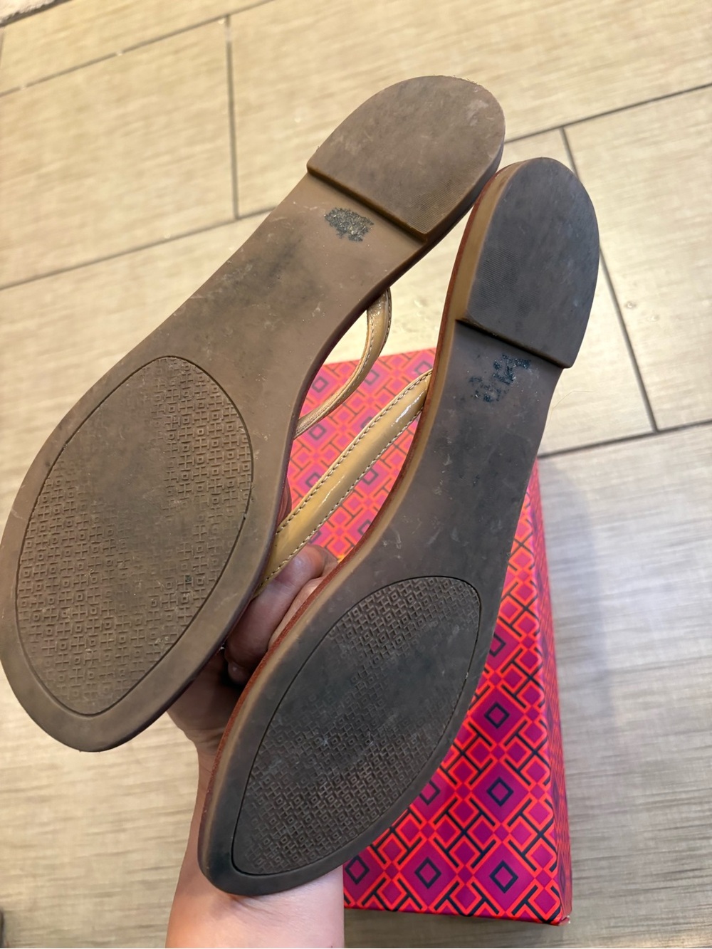 Tory Burch Tan and Brown Logo Thong Sandals - Picture 3 of 4